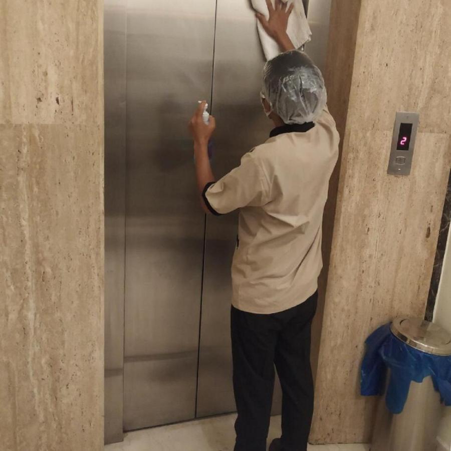 Hotel Picasso Paschim Vihar Delhi - Couple Friendly Local Ids Accepted المظهر الخارجي الصورة
