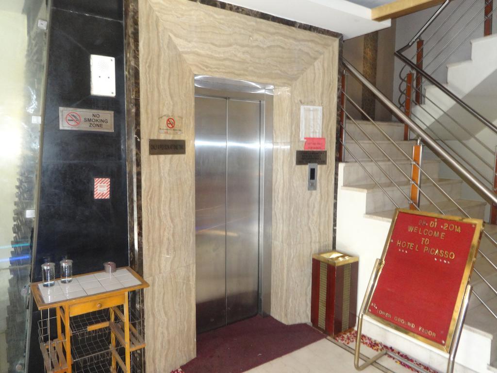 Hotel Picasso Paschim Vihar Delhi - Couple Friendly Local Ids Accepted المظهر الخارجي الصورة