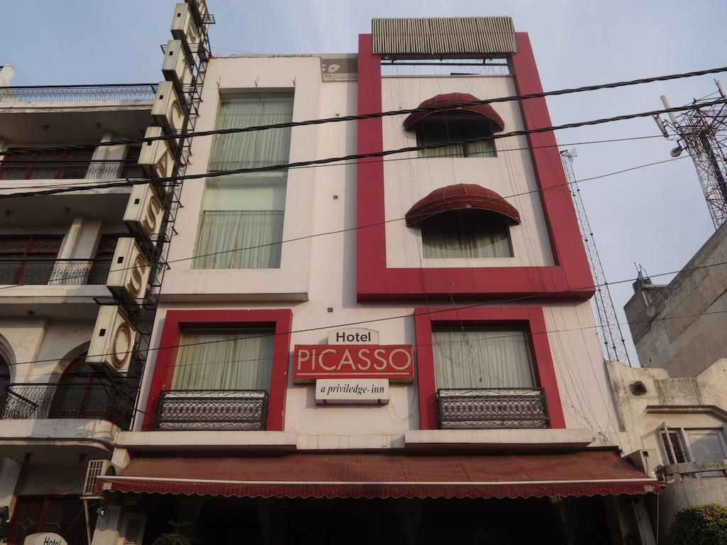 Hotel Picasso Paschim Vihar Delhi - Couple Friendly Local Ids Accepted المظهر الخارجي الصورة