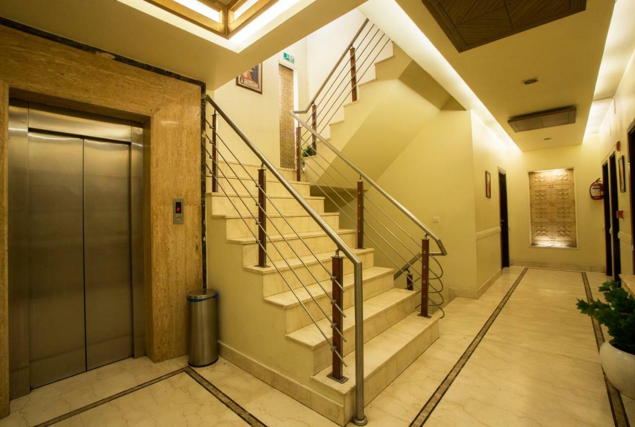 Hotel Picasso Paschim Vihar Delhi - Couple Friendly Local Ids Accepted المظهر الخارجي الصورة